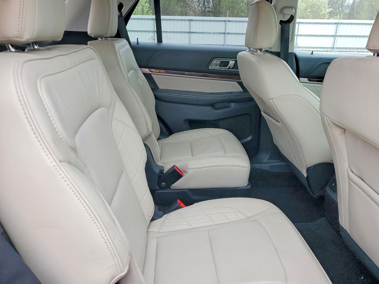 2018 FORD EXPLORER PLATINUM photo 21