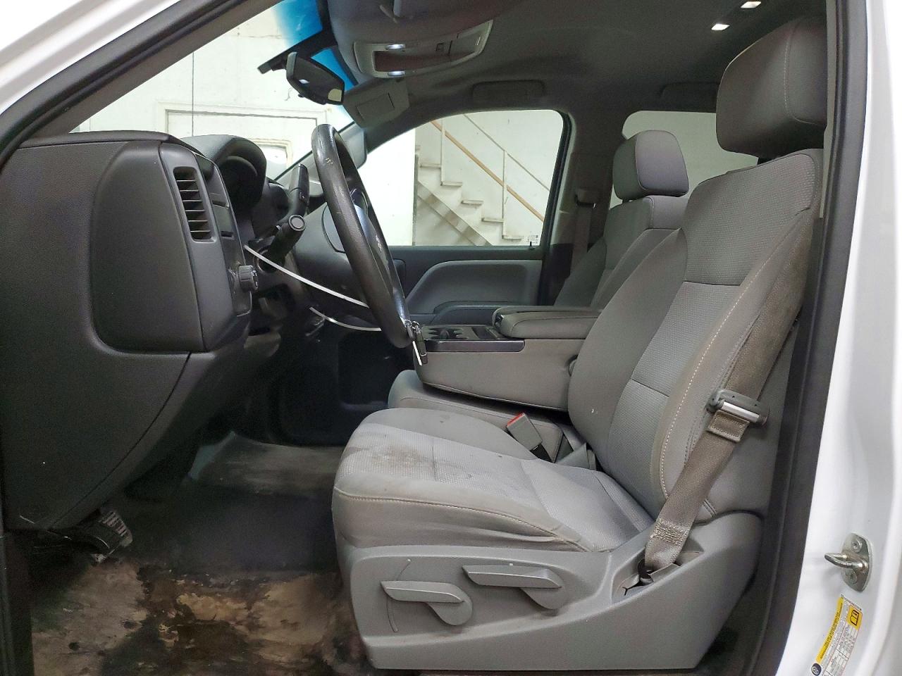 2016 CHEVROLET SILVERADO C1500 photo 13
