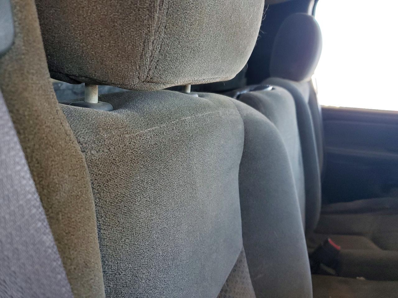 2004 CHEVROLET SILVERADO K1500 photo 10