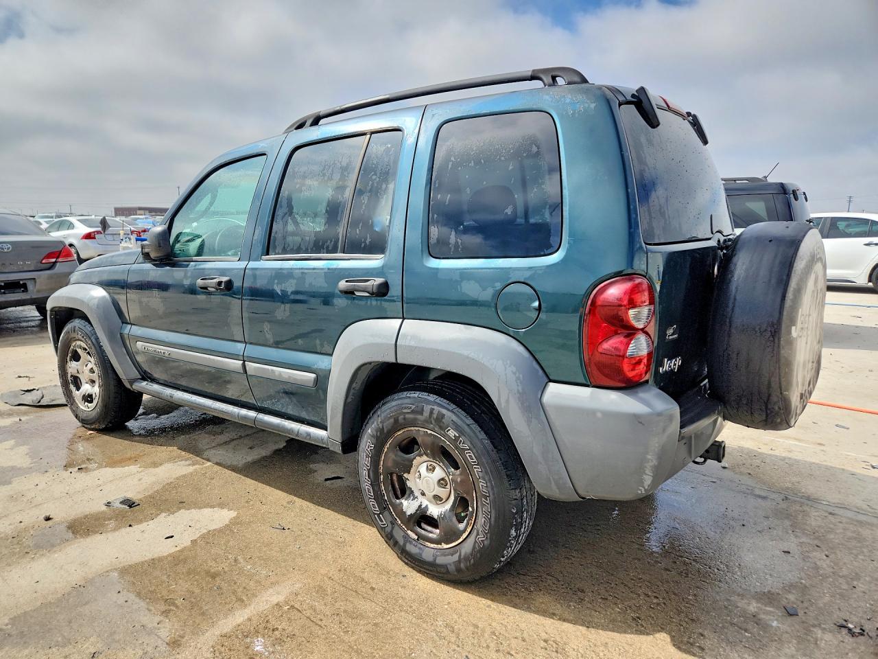 2005 JEEP LIBERTY SPORT photo 3