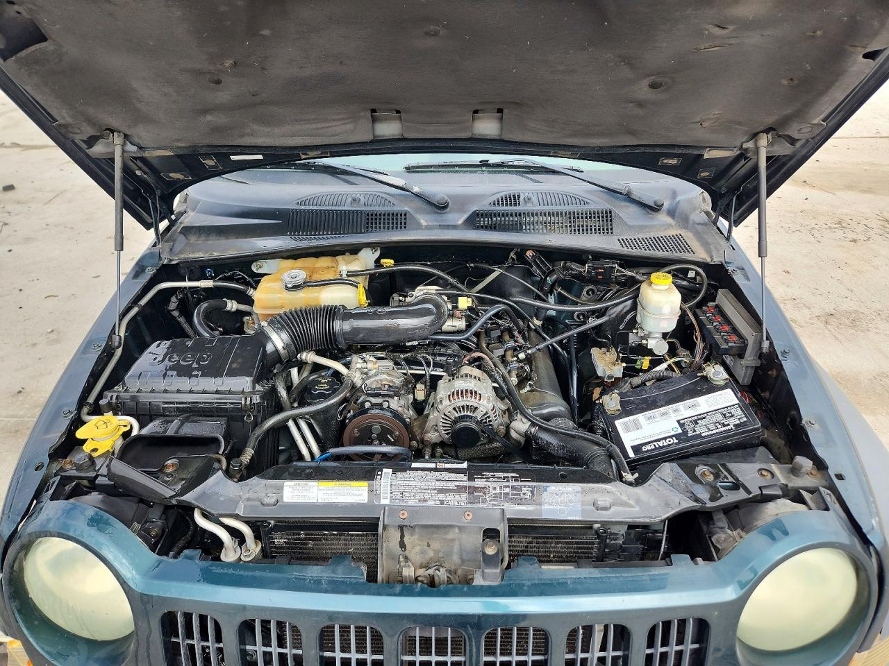 2005 JEEP LIBERTY SPORT photo 23