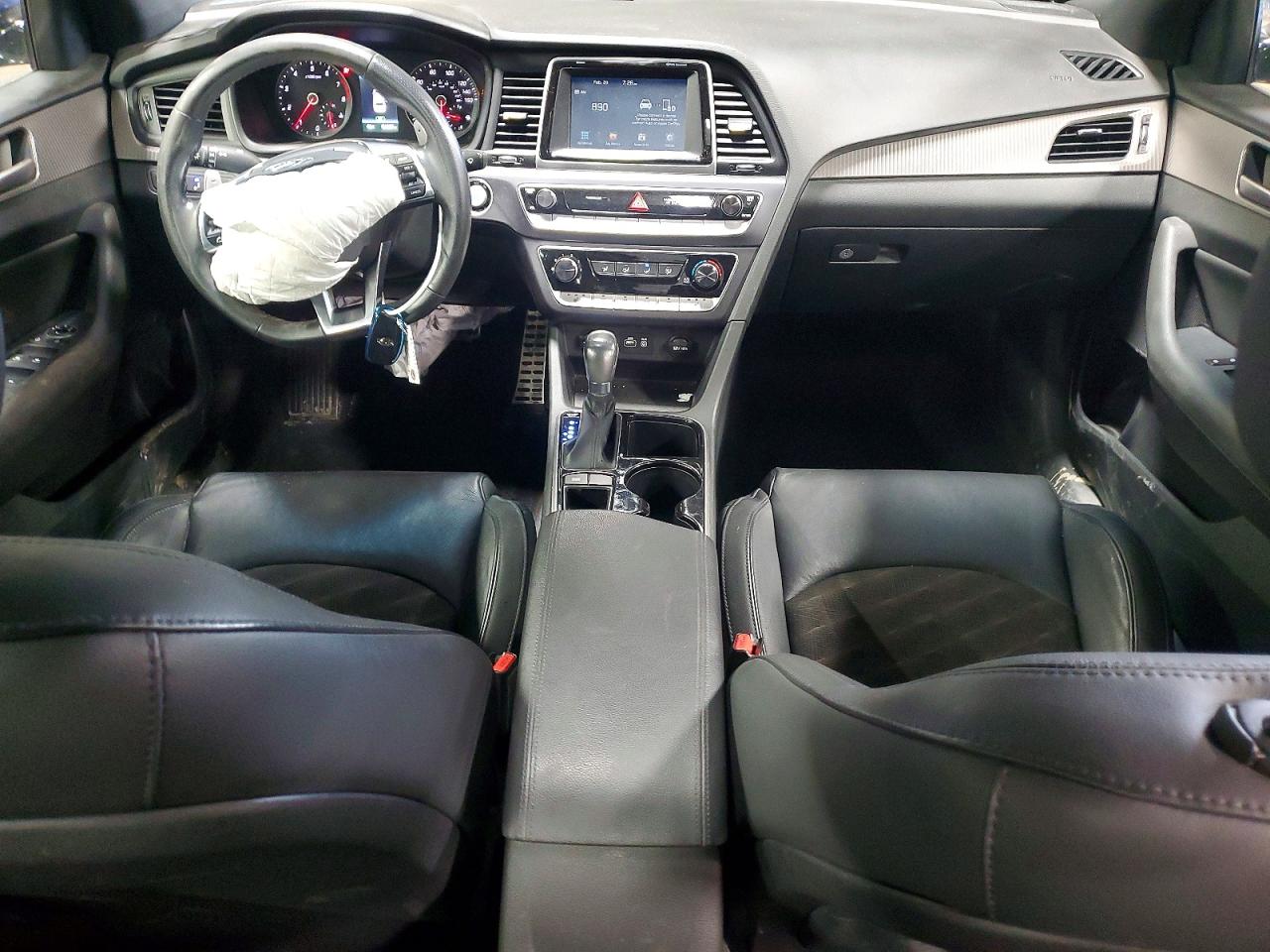 2018 HYUNDAI SONATA SPORT photo 8