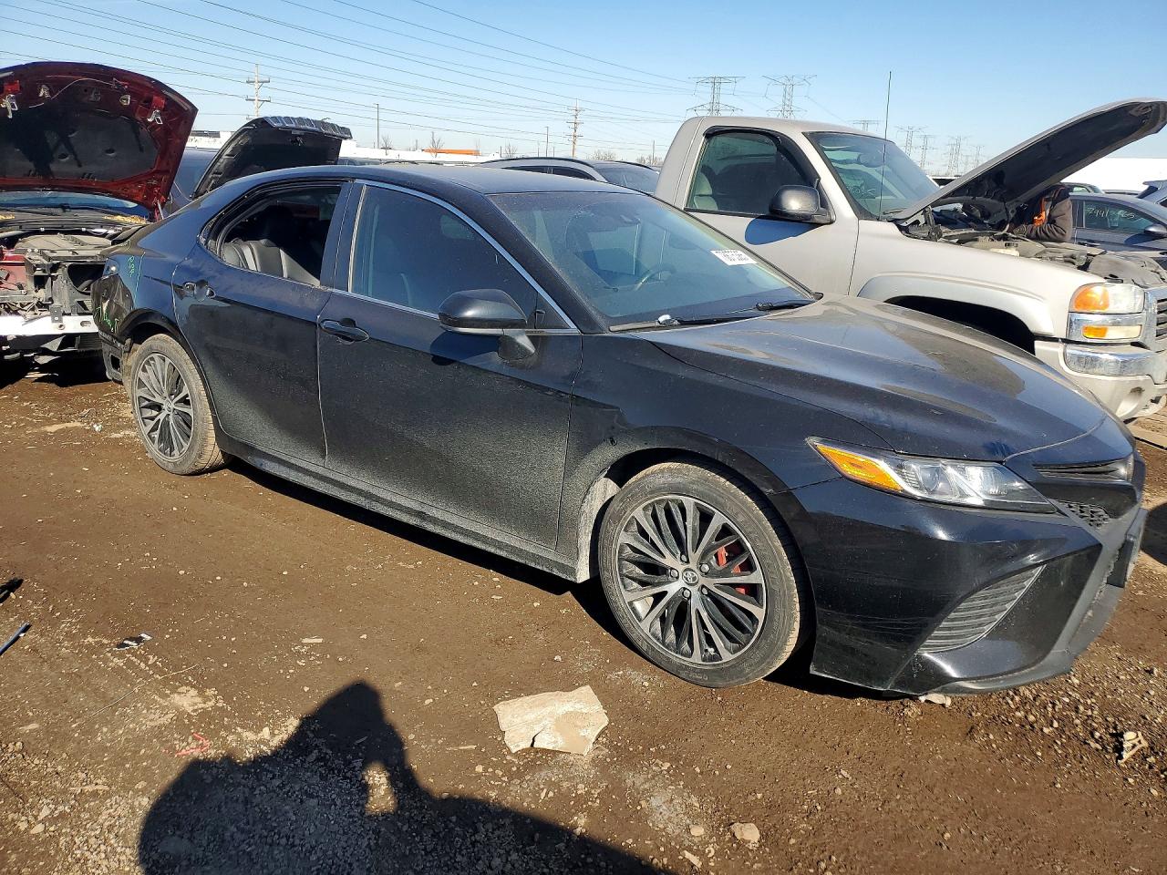 2018 TOYOTA CAMRY SE photo 7