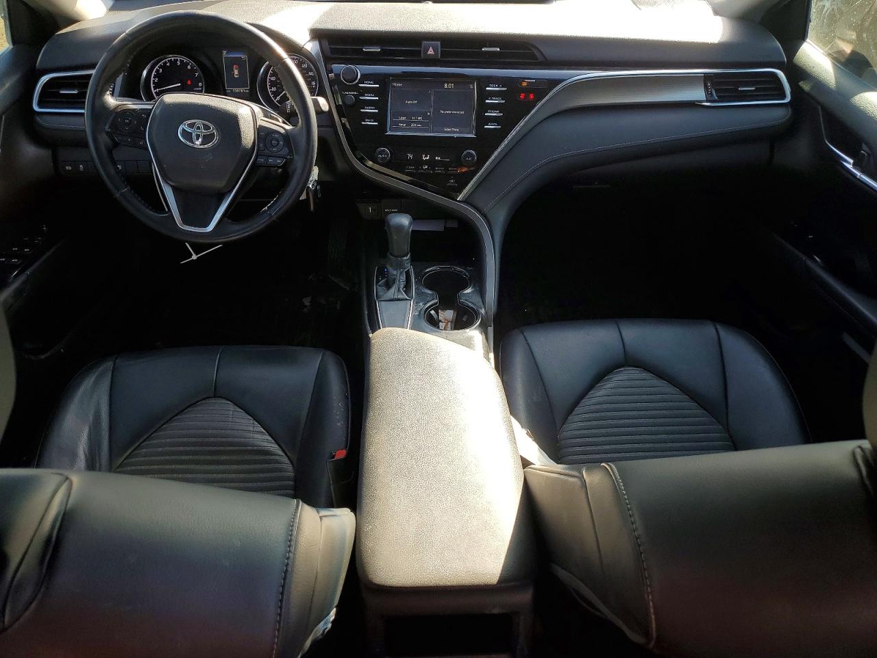 2018 TOYOTA CAMRY SE photo 15