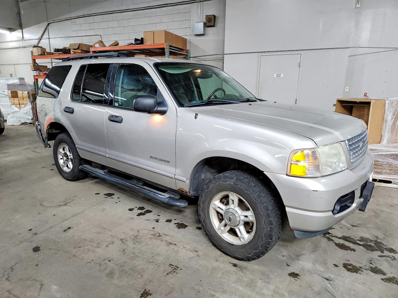 2004 FORD EXPLORER XLT photo 7