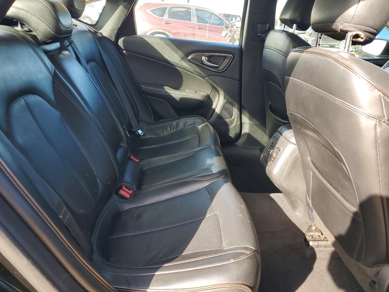 2015 CHRYSLER 200 C photo 10