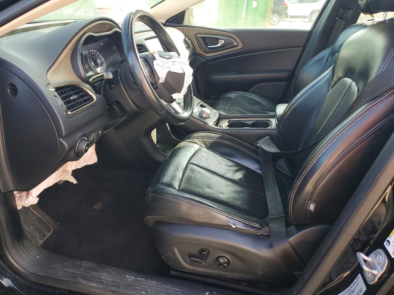 2015 CHRYSLER 200 C photo 7