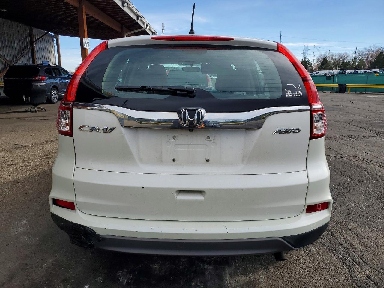2015 HONDA CR-V LX photo 11