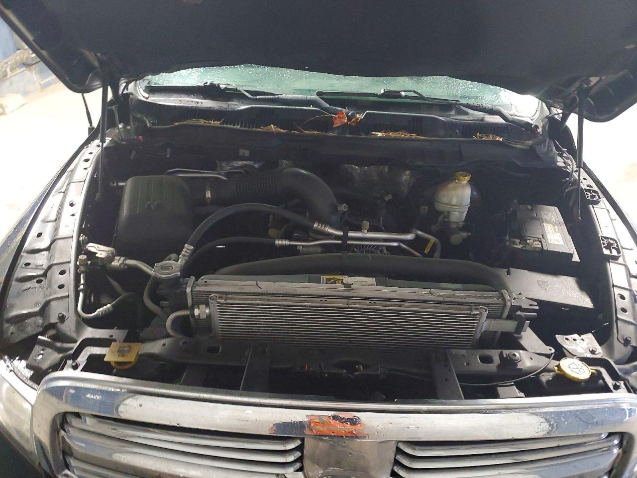 2016 RAM 1500 SLT photo 21