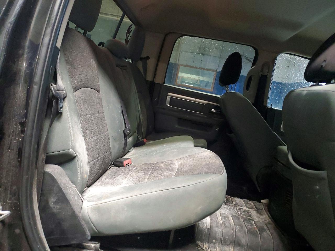 2016 RAM 1500 SLT photo 19