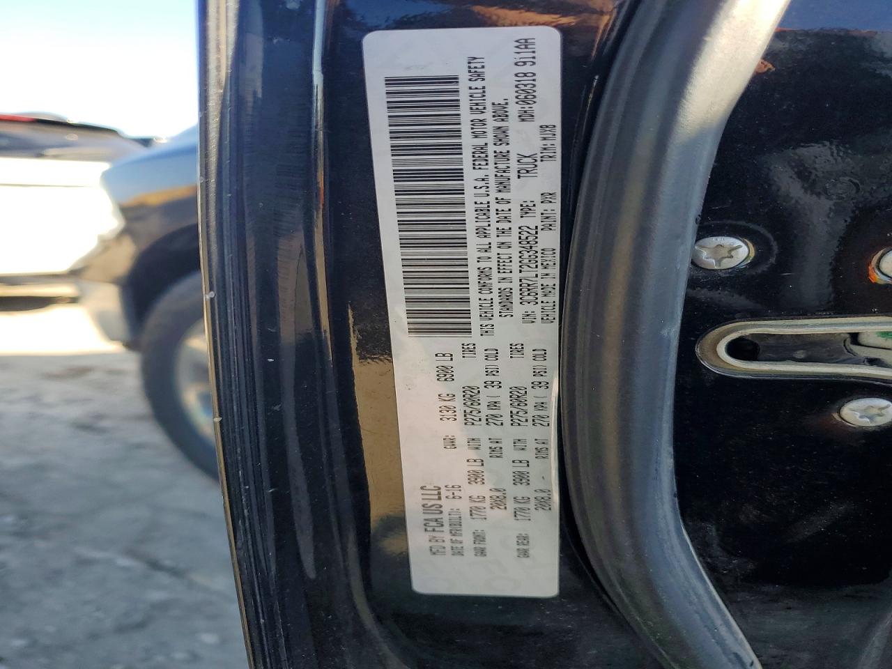 2016 RAM 1500 SLT photo 23