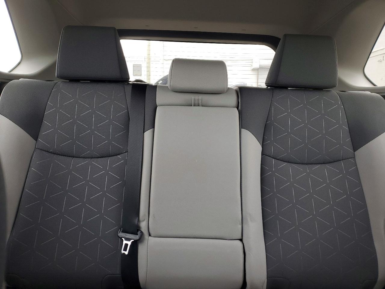 2024 TOYOTA RAV4 XLE photo 10