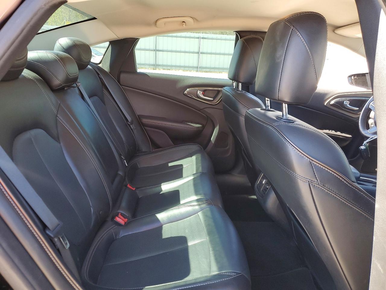2015 CHRYSLER 200 C photo 10