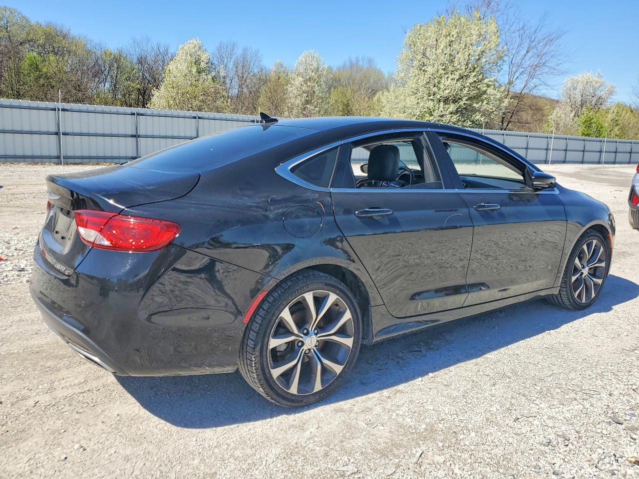 2015 CHRYSLER 200 C photo 3