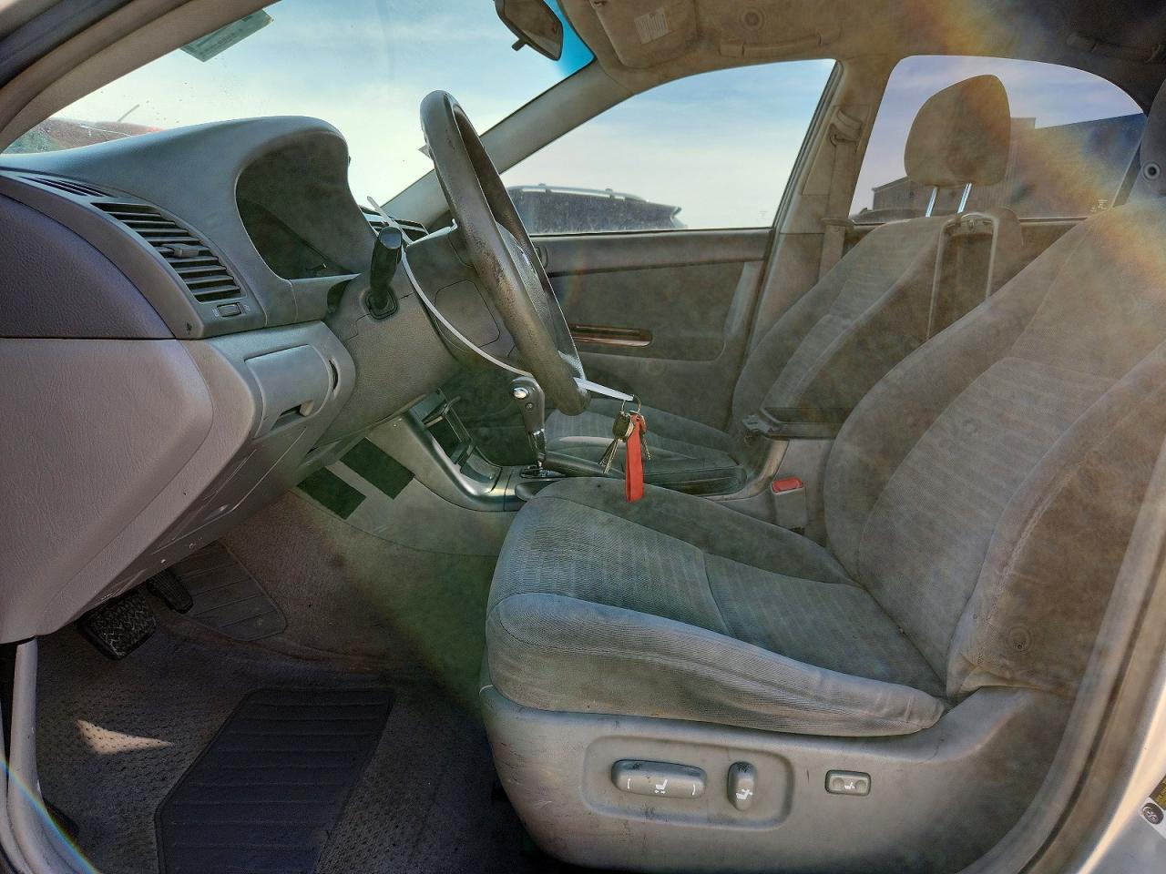 2006 TOYOTA CAMRY LE photo 7