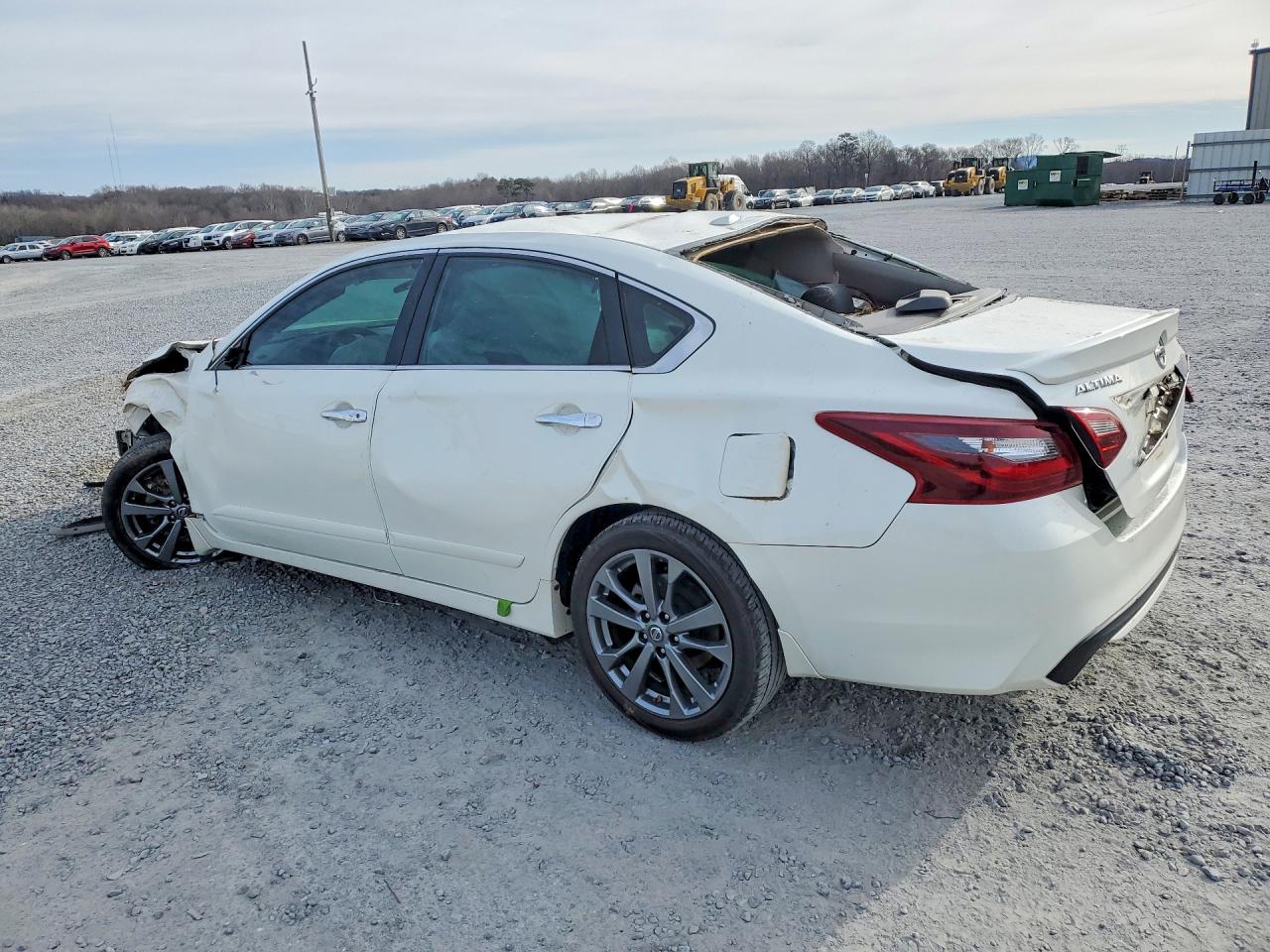 2018 NISSAN ALTIMA 2.5 SR photo 2