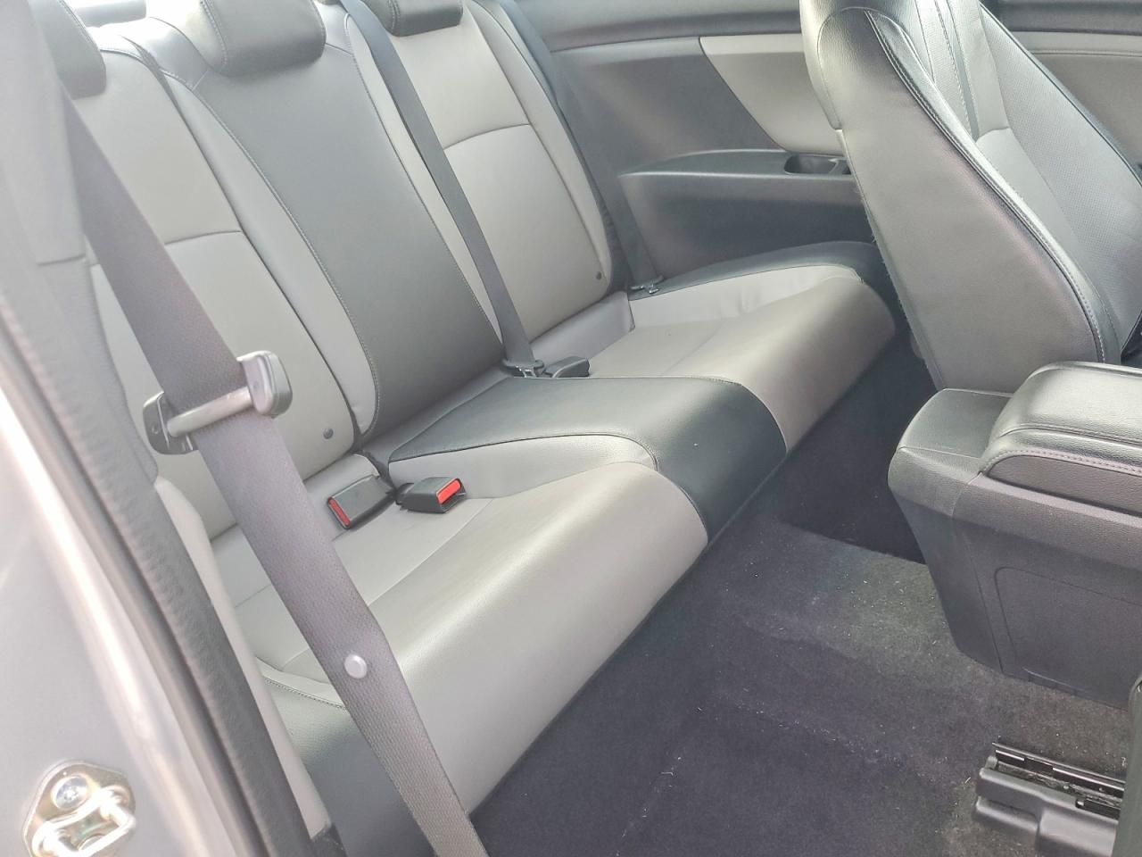 2016 HONDA CIVIC EXL photo 19