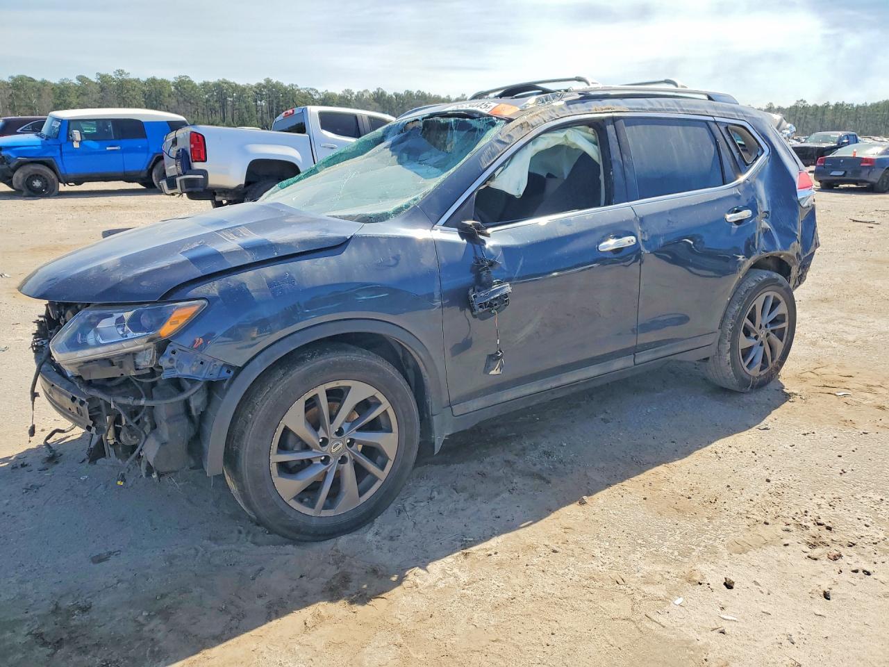 2016 NISSAN ROGUE