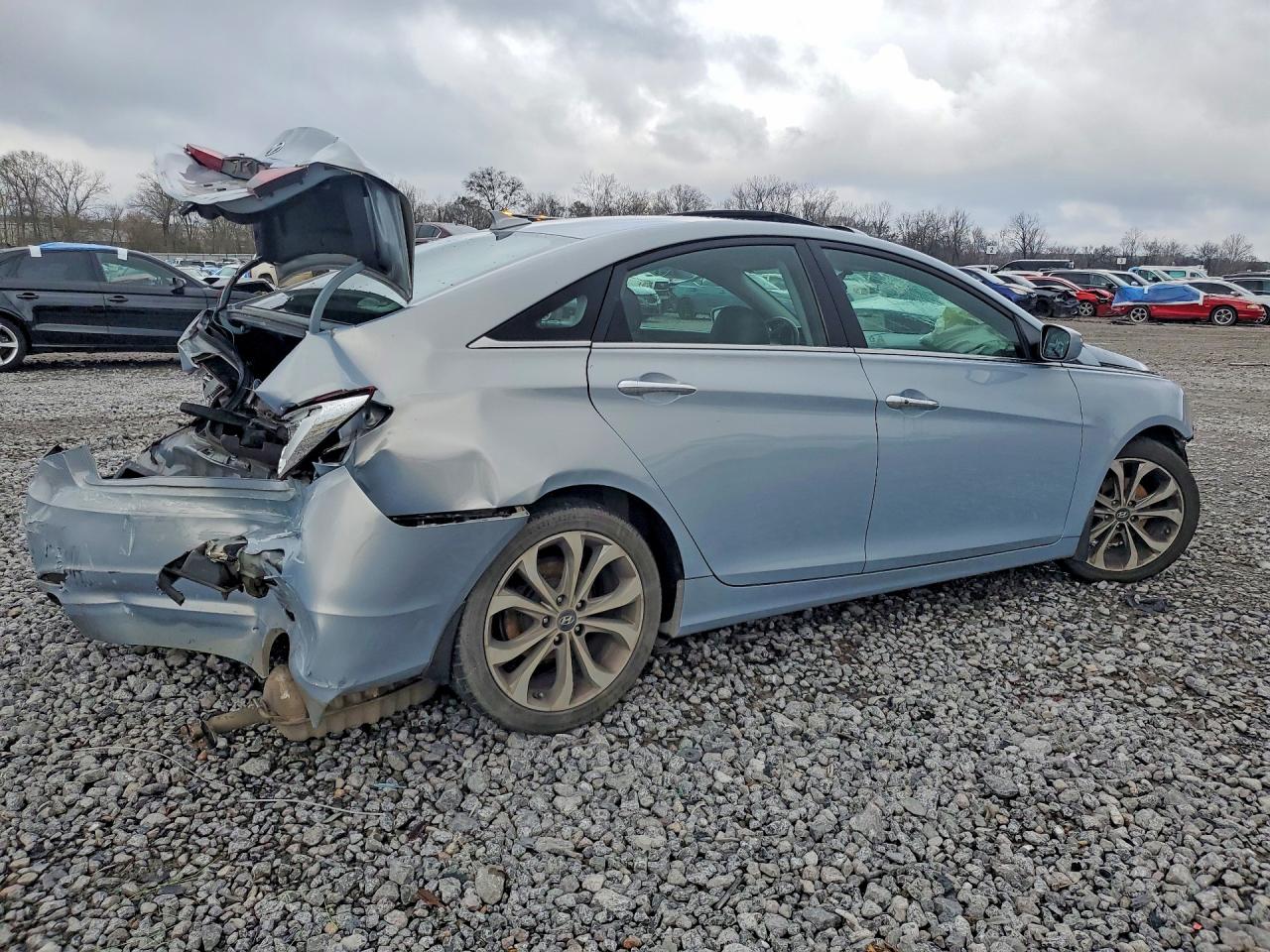 2013 HYUNDAI SONATA SE photo 5