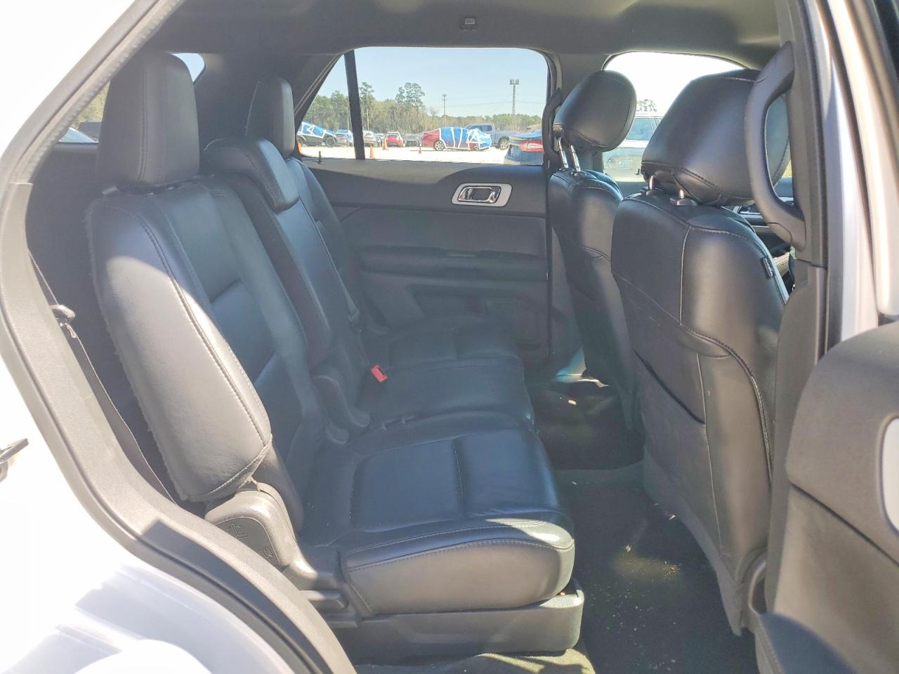 2014 FORD EXPLORER XLT photo 31