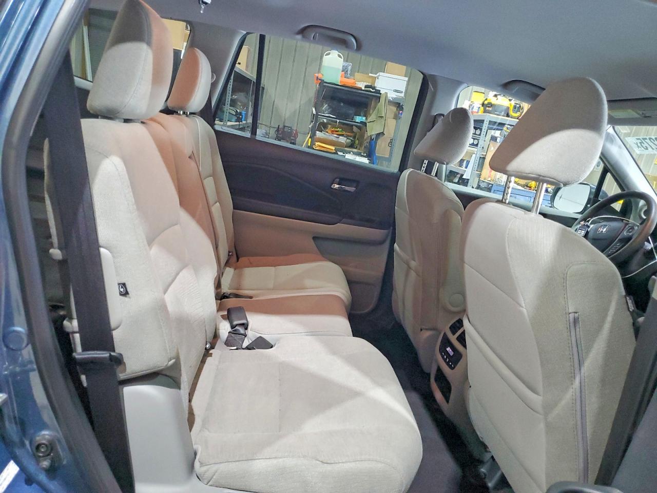 2016 HONDA PILOT EX photo 21