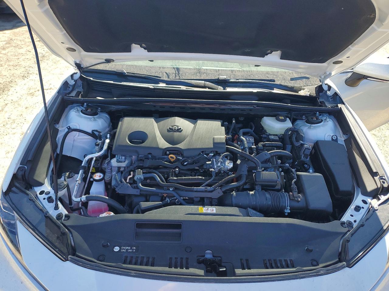 2025 TOYOTA CAMRY XLE photo 11