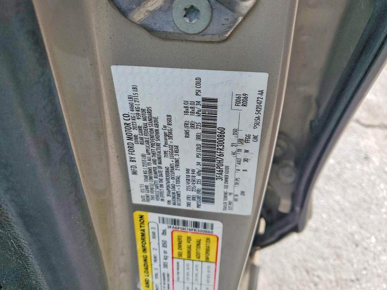 2015 FORD FUSION SE photo 12