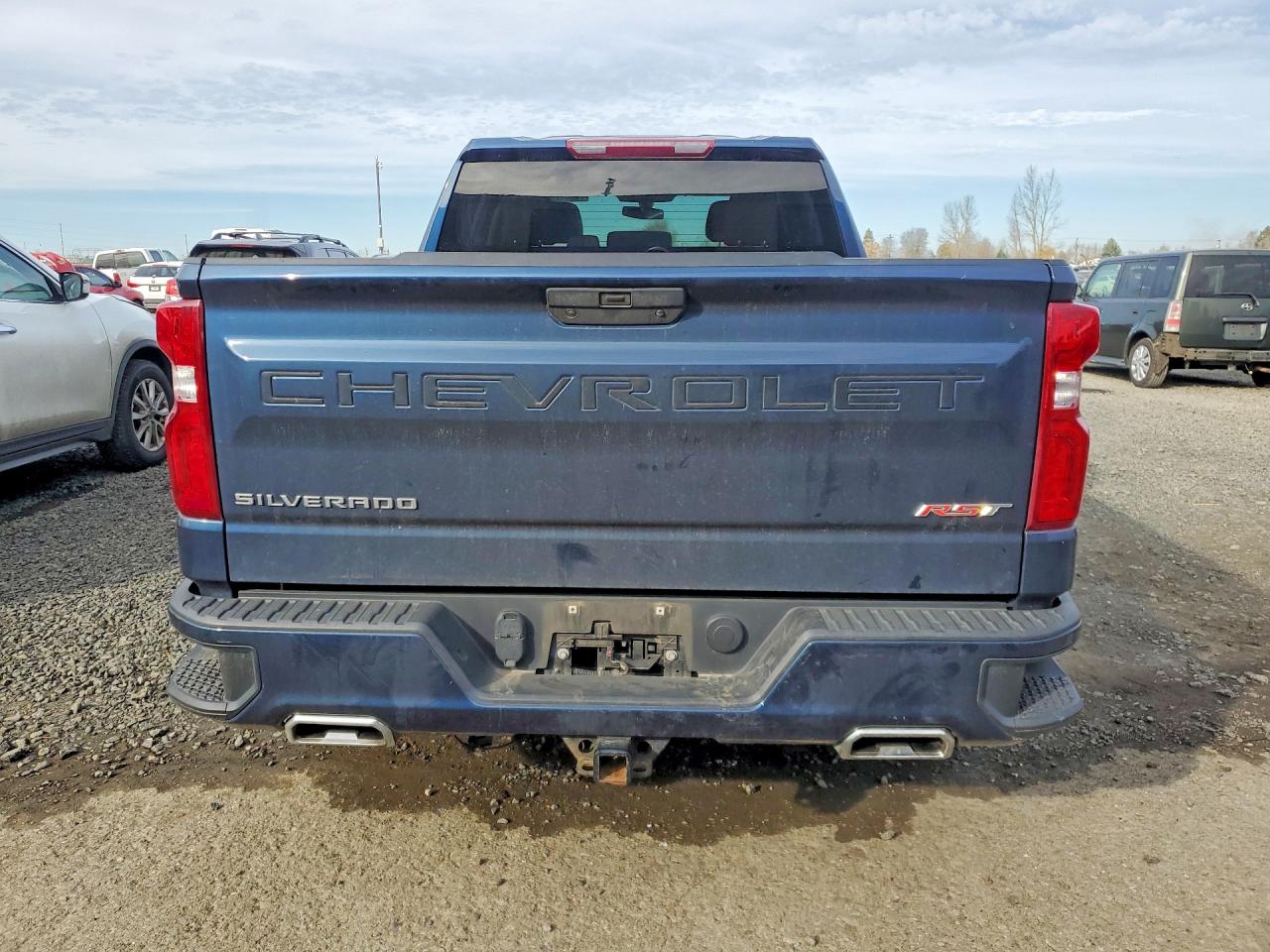 2020 CHEVROLET SILVERADO K1500 RST photo 11
