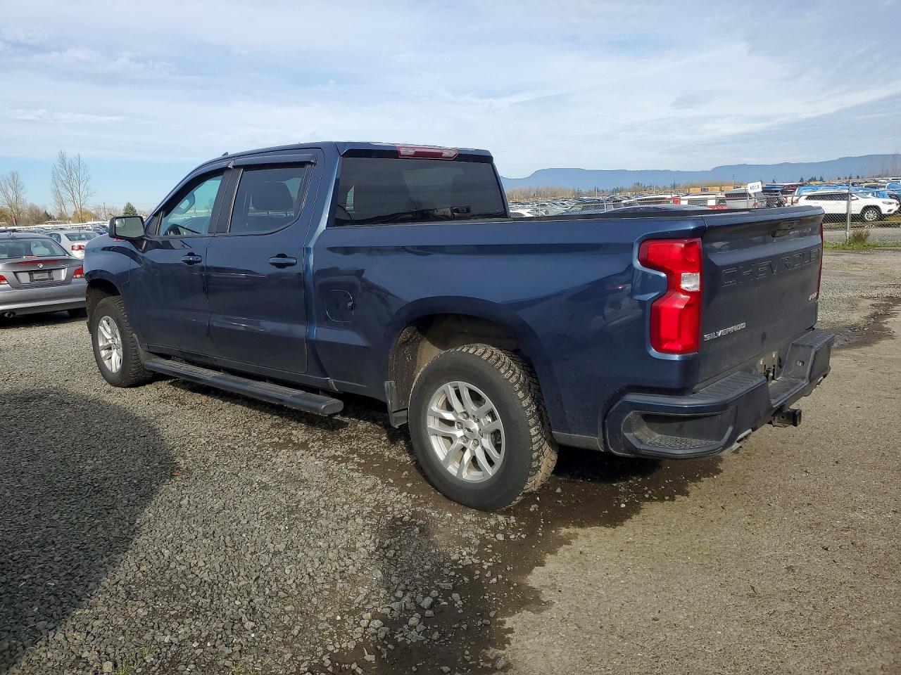 2020 CHEVROLET SILVERADO K1500 RST photo 3
