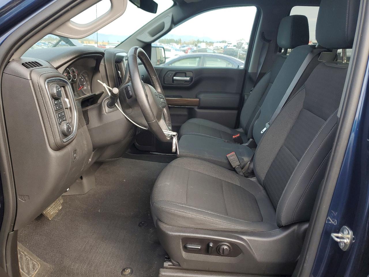 2020 CHEVROLET SILVERADO K1500 RST photo 13