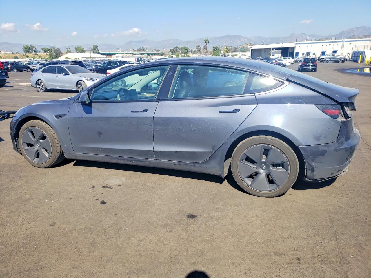 2023 TESLA MODEL 3 photo 2