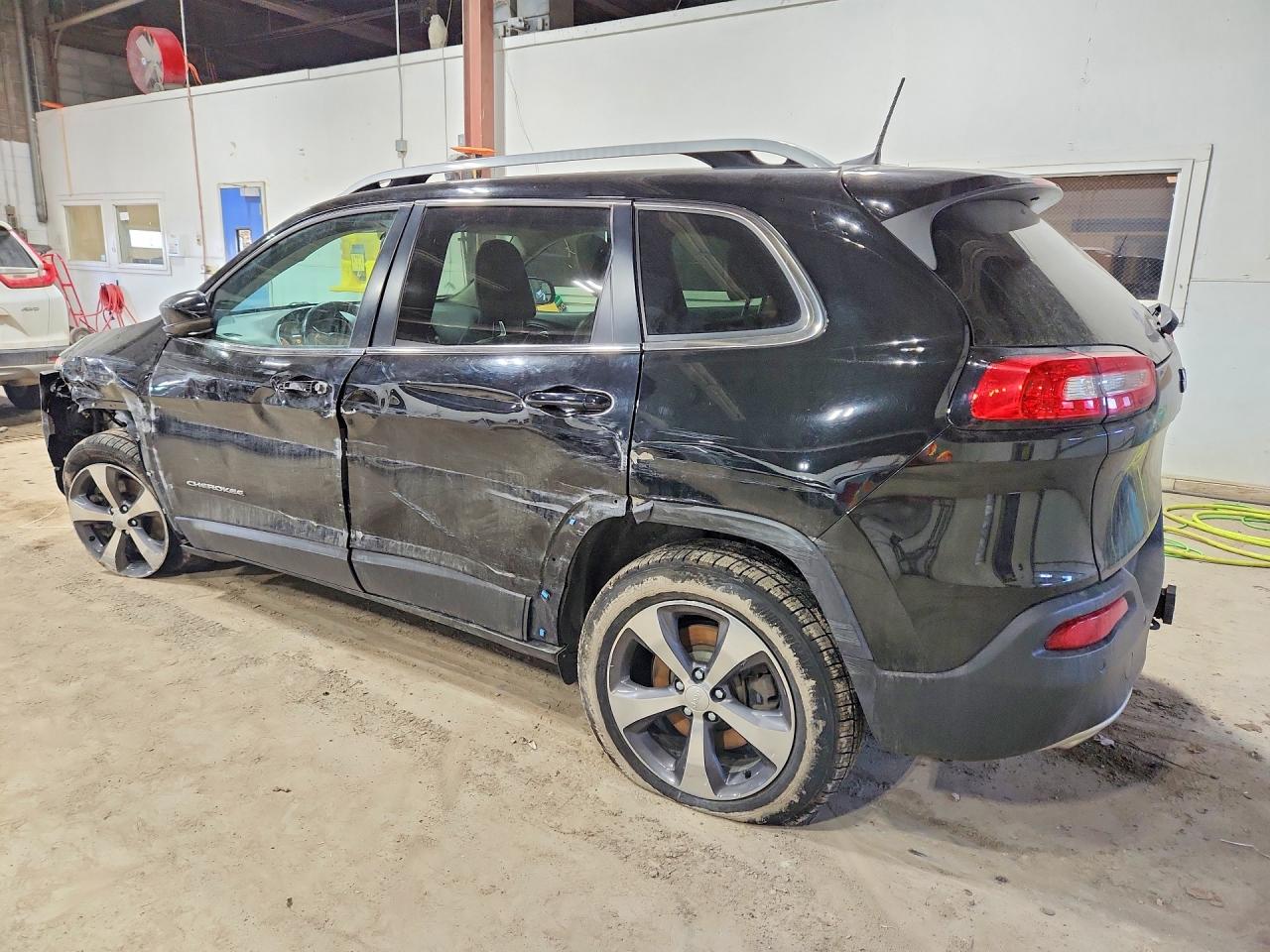 2018 JEEP CHEROKEE LIMITED photo 3