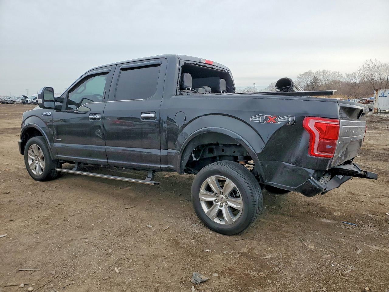 2015 FORD F150 SUPERCREW photo 2