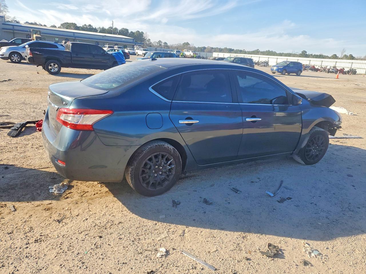 2015 NISSAN SENTRA photo 3