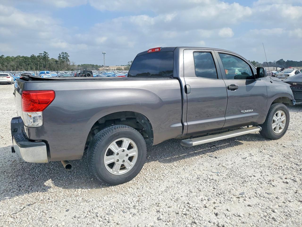 2011 TOYOTA TUNDRA GRADE photo 3
