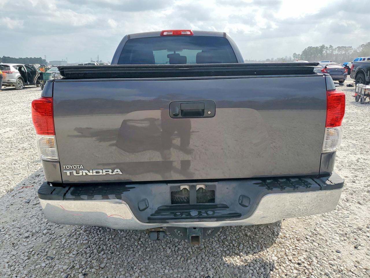 2011 TOYOTA TUNDRA GRADE photo 6
