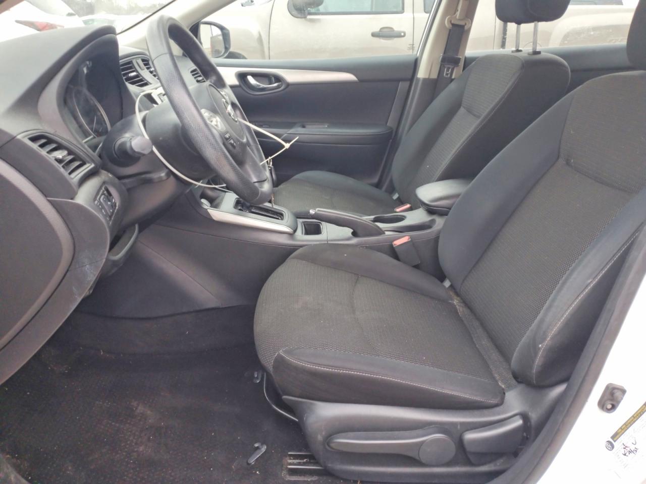 2019 NISSAN SENTRA S photo 13