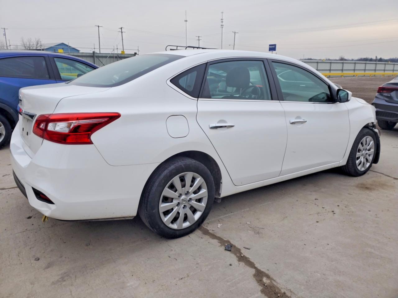 2019 NISSAN SENTRA S photo 5