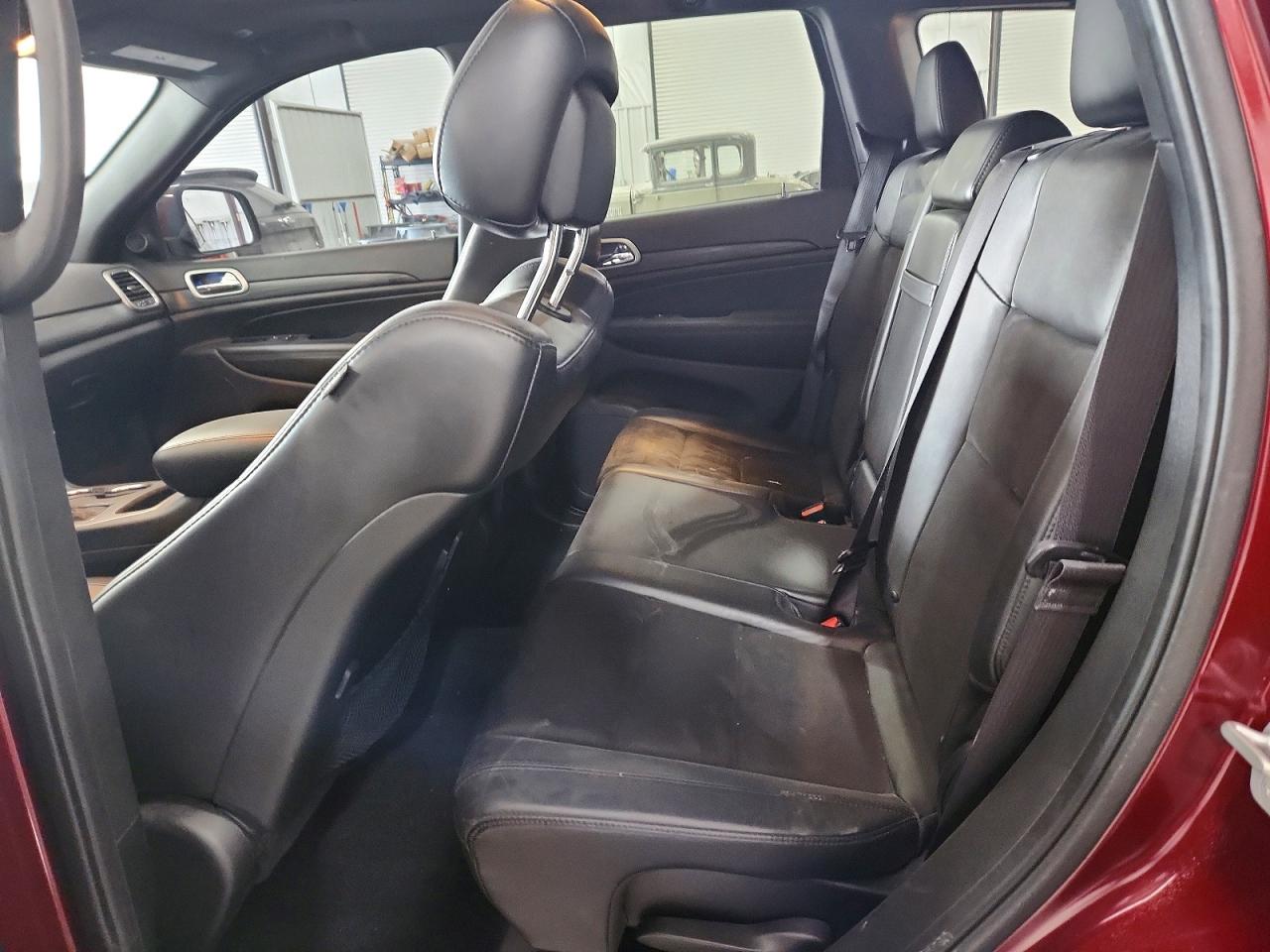 2019 JEEP GRAND CHEROKEE LAREDO photo 19