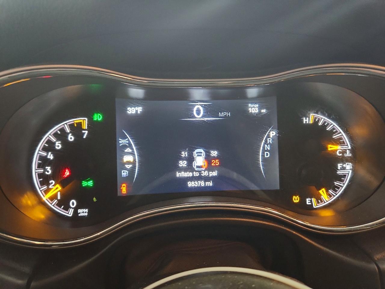 2019 JEEP GRAND CHEROKEE LAREDO photo 17