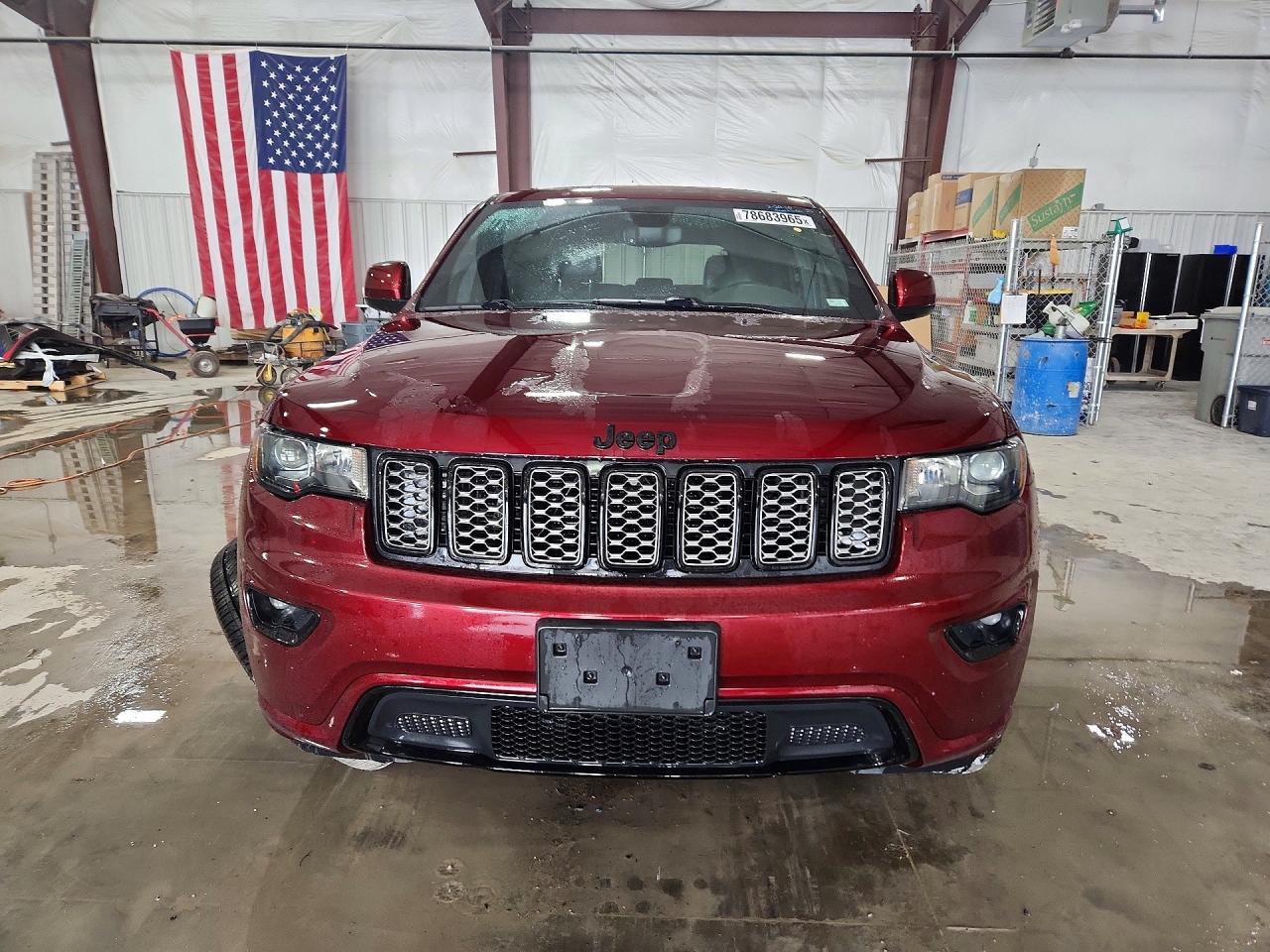 2019 JEEP GRAND CHEROKEE LAREDO photo 9