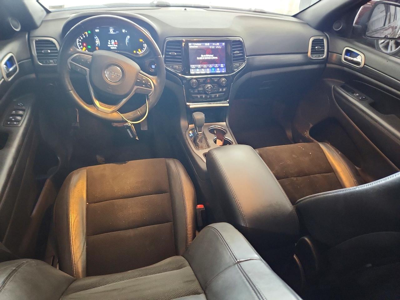 2019 JEEP GRAND CHEROKEE LAREDO photo 15