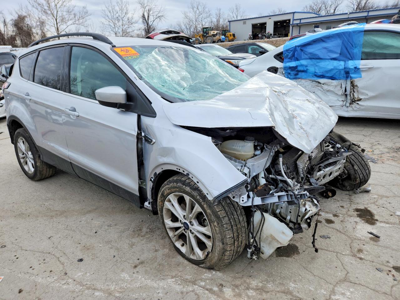 2018 FORD ESCAPE SE photo 4