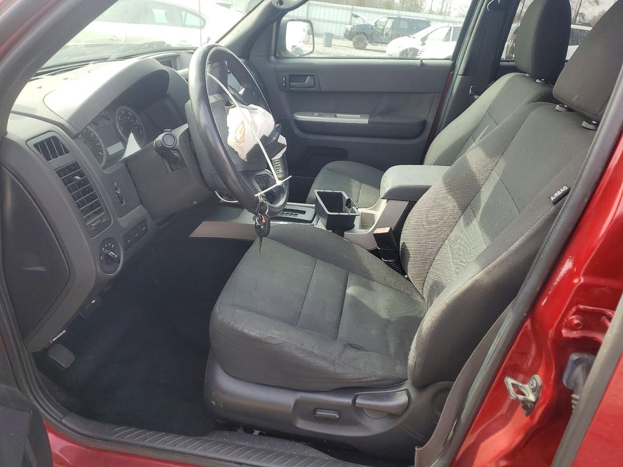 2012 FORD ESCAPE XLT photo 7