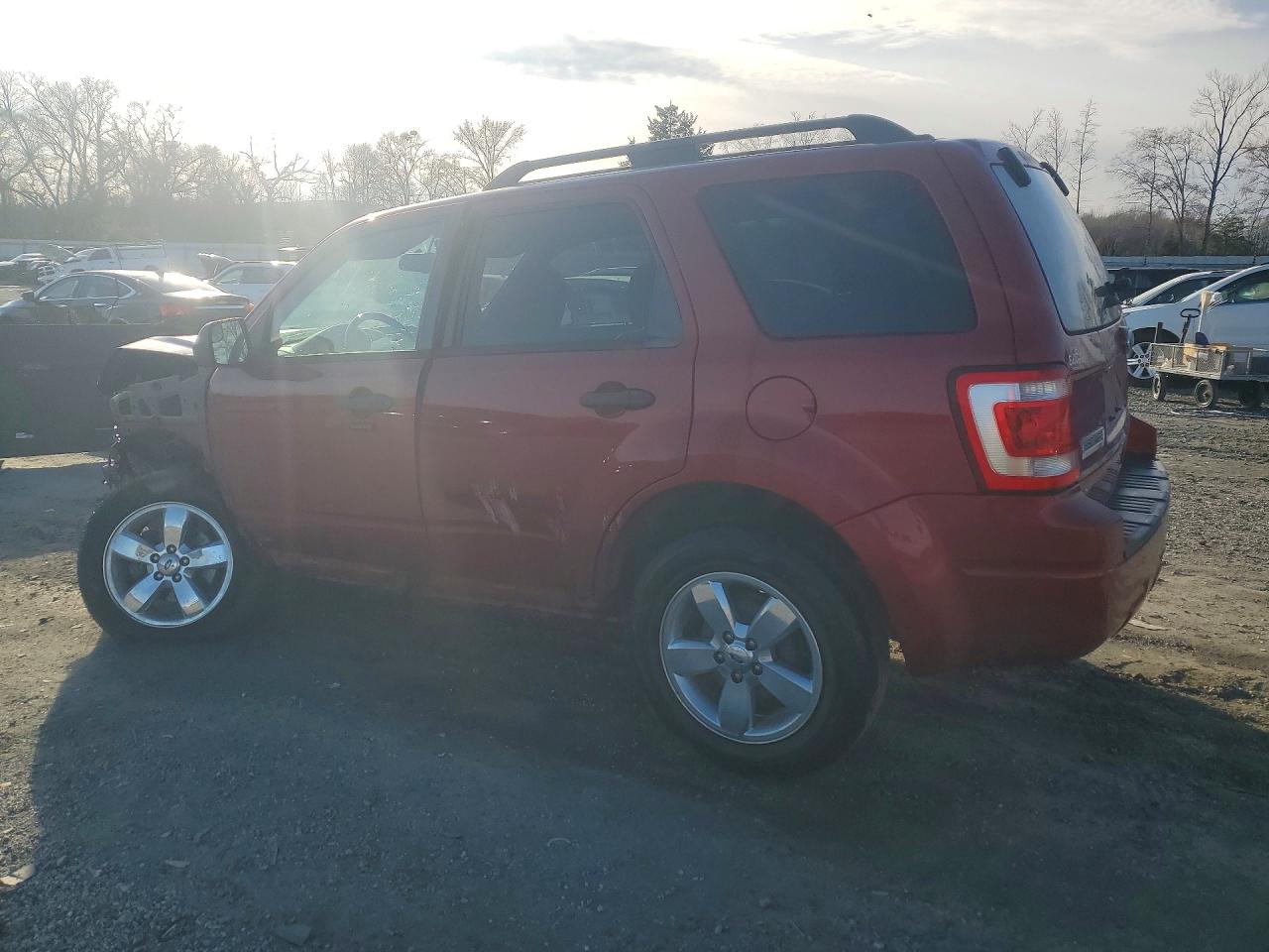 2012 FORD ESCAPE XLT photo 2