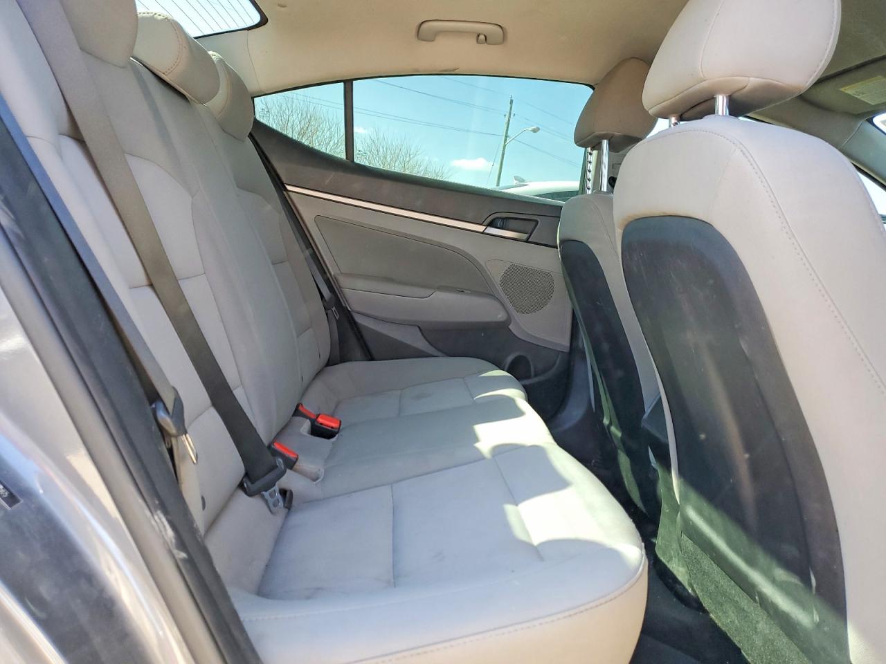 2018 HYUNDAI ELANTRA SEL photo 19