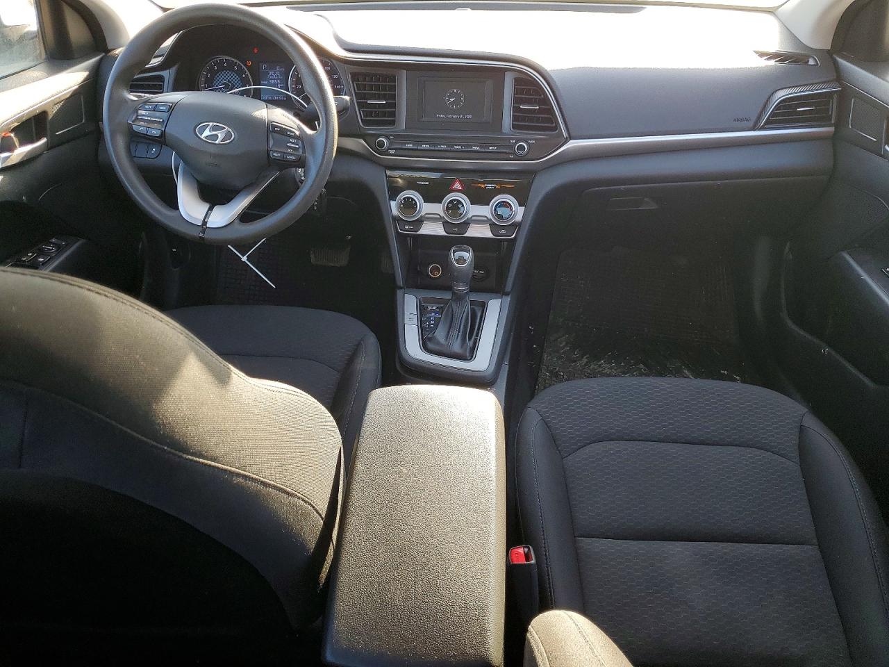 2019 HYUNDAI ELANTRA SE photo 22