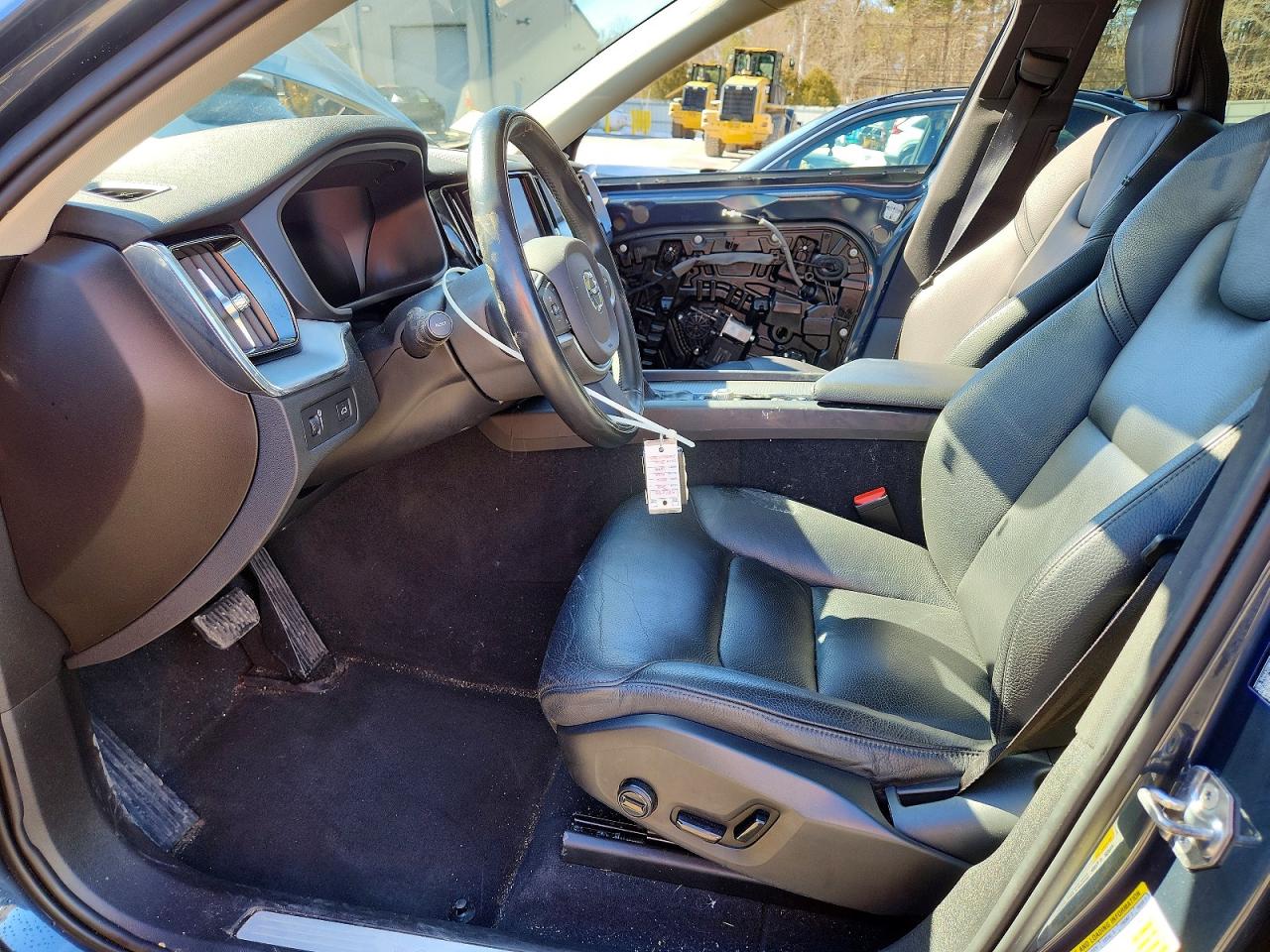 2019 VOLVO XC60 T6 photo 13