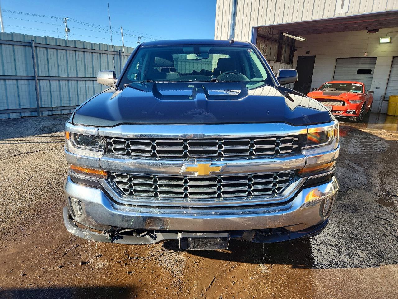2018 CHEVROLET SILVERADO K1500 LT photo 5