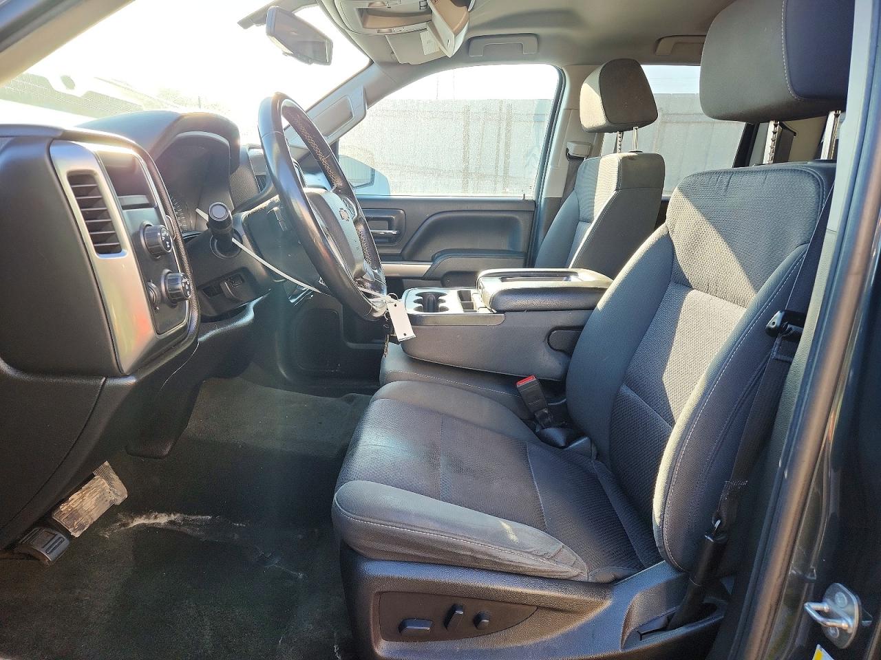 2018 CHEVROLET SILVERADO K1500 LT photo 7